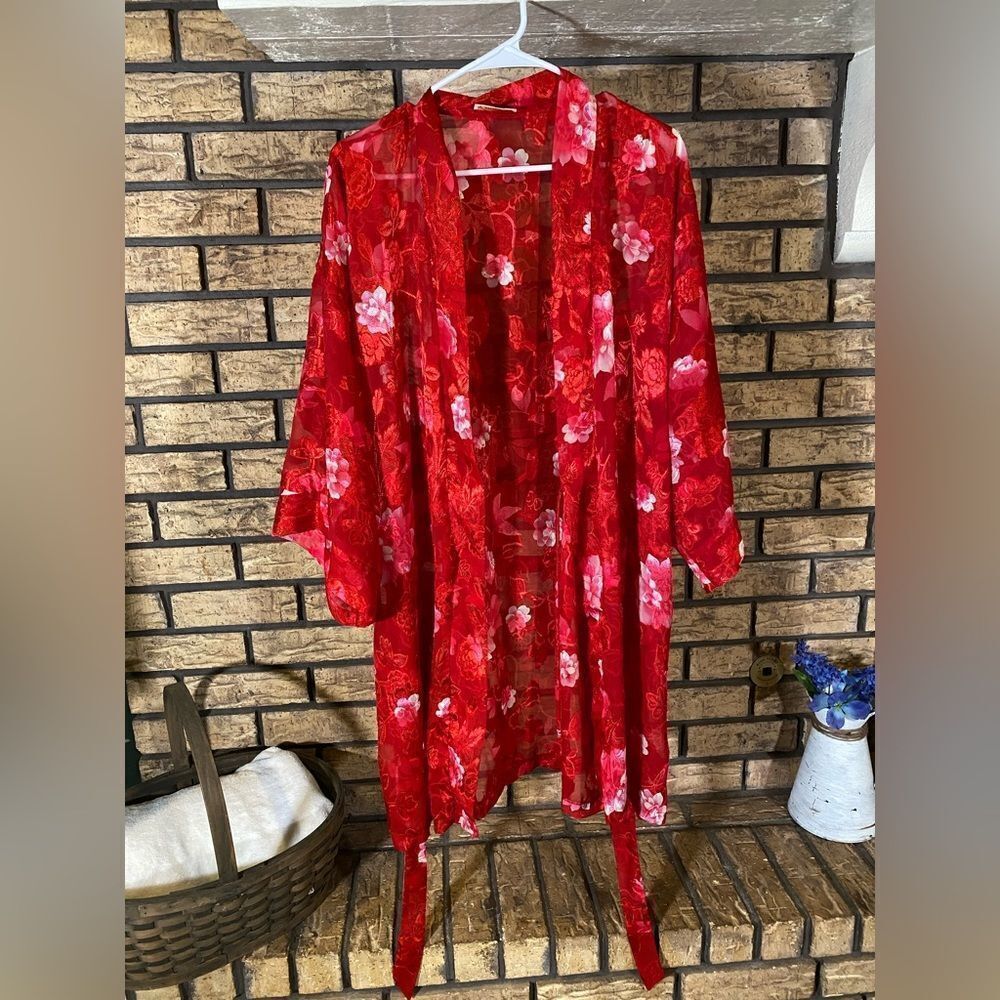 Inner mist‎ floral red robe